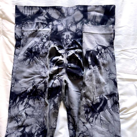 Seamless Tie Dye Sports Leggings - Picture 5 of 7